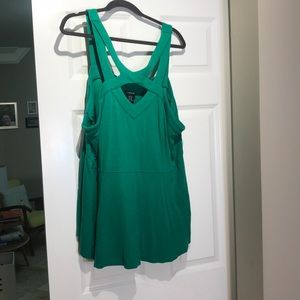Torrid 4x emerald crisscross peplum tank top